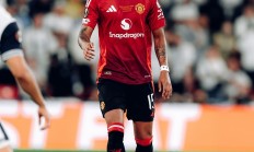 米兰体育app入口-包含曼联主帅全力冲刺，备战未来巅峰对决的词条