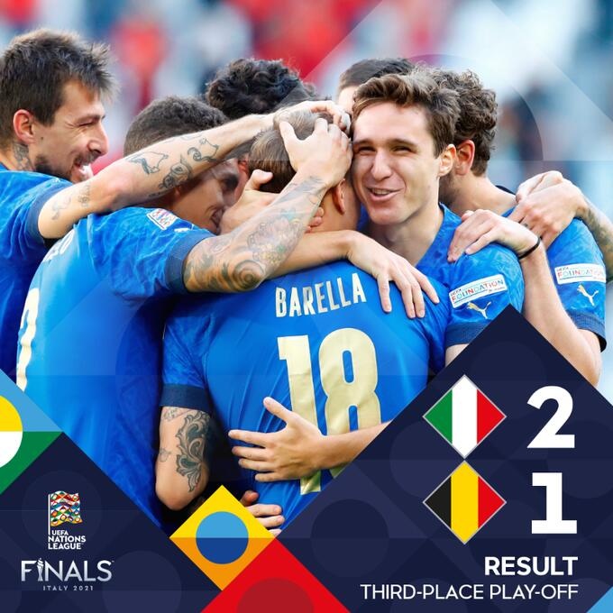 包含尤文碾压曼联,奥亚尔萨瓦尔点燃赛场的词条 包含尤文碾压曼联,奥亚尔萨瓦尔点燃赛场的词条