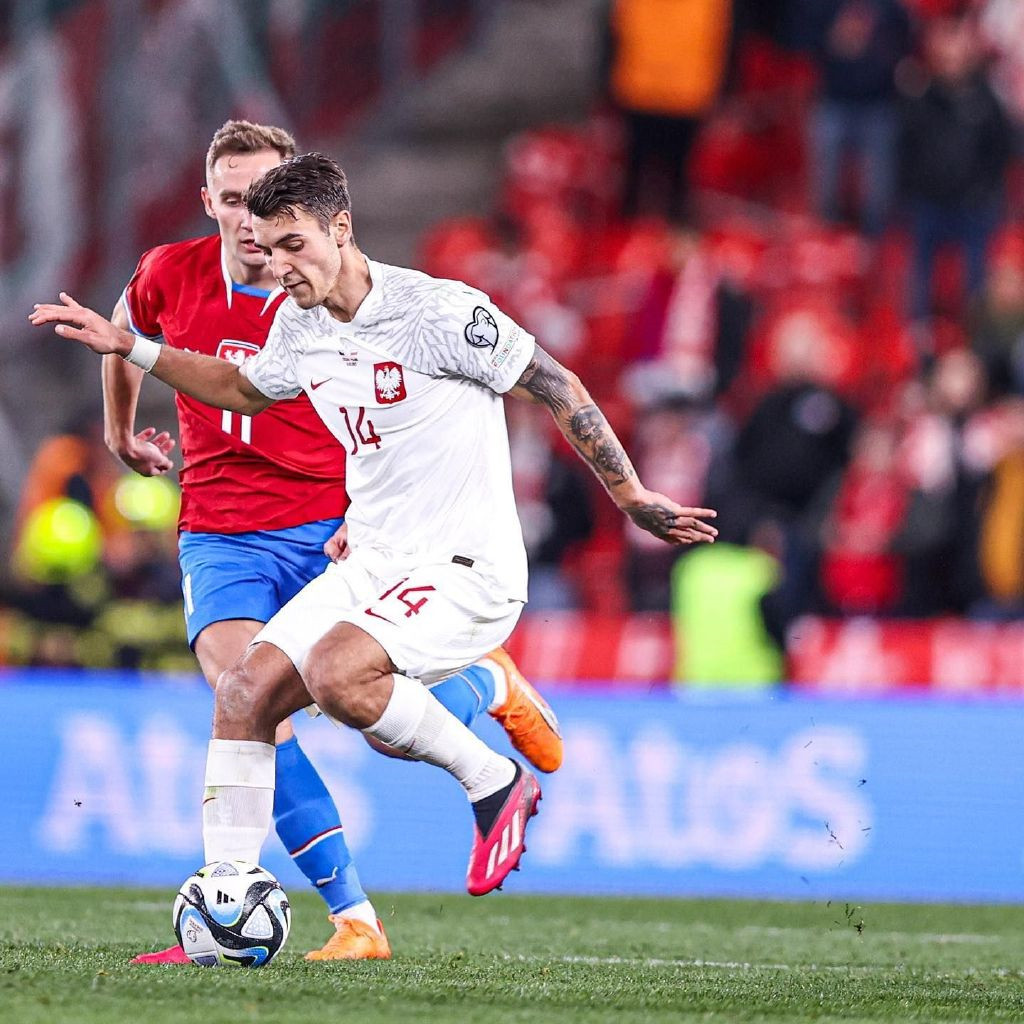 英格兰队翻盘波兰队,波尔刷新纪录的简单介绍 英格兰队翻盘波兰队,波尔刷新纪录的简单介绍