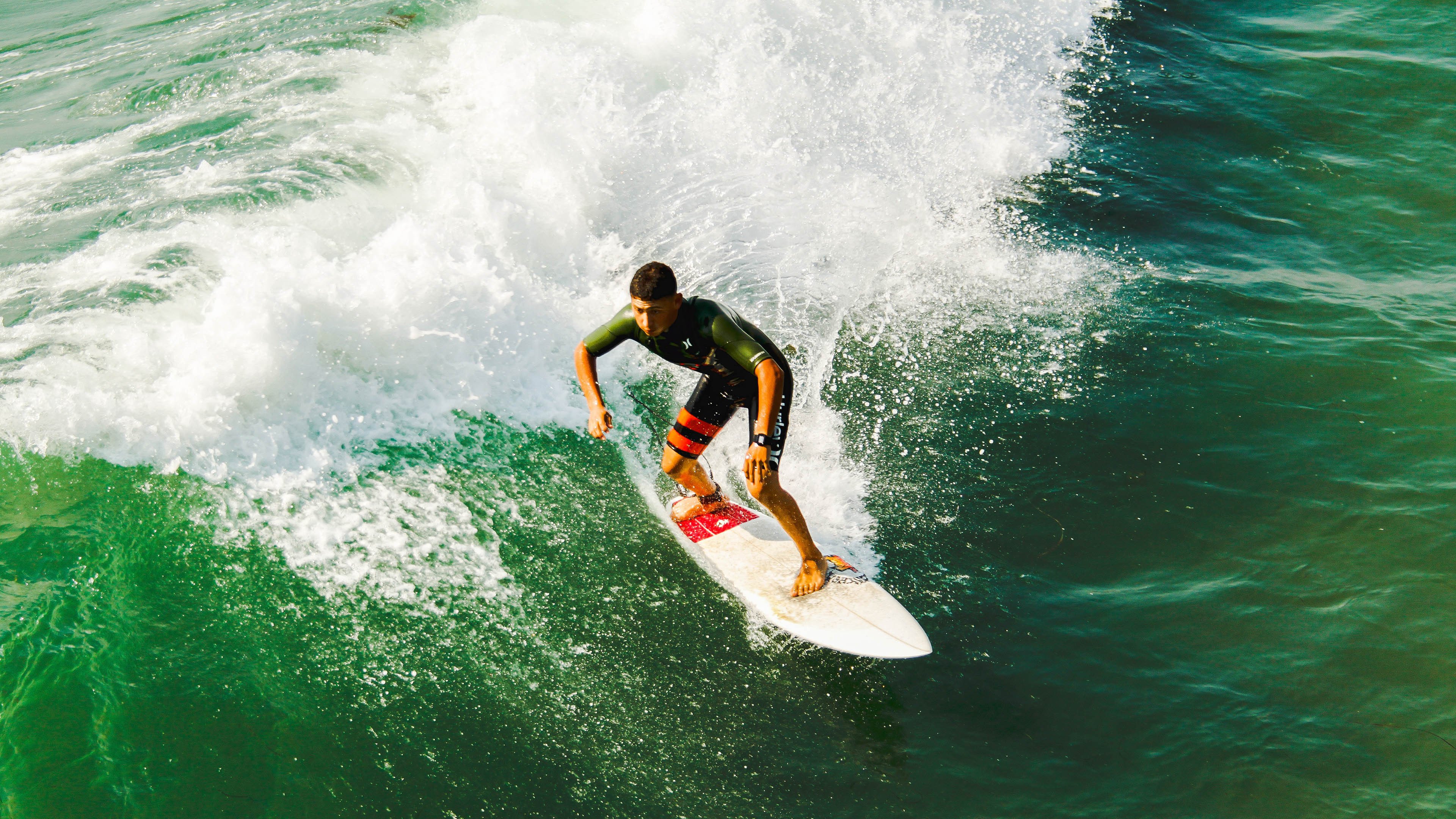 从广厦到孟菲斯,跨越东西的翻盘基因—贝恩抢七夜如何复刻公牛阻击战精神