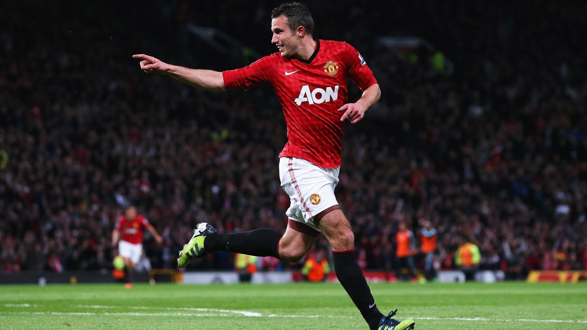 世界排名争夺战之夜，内马尔冠军级表现点燃绿茵场