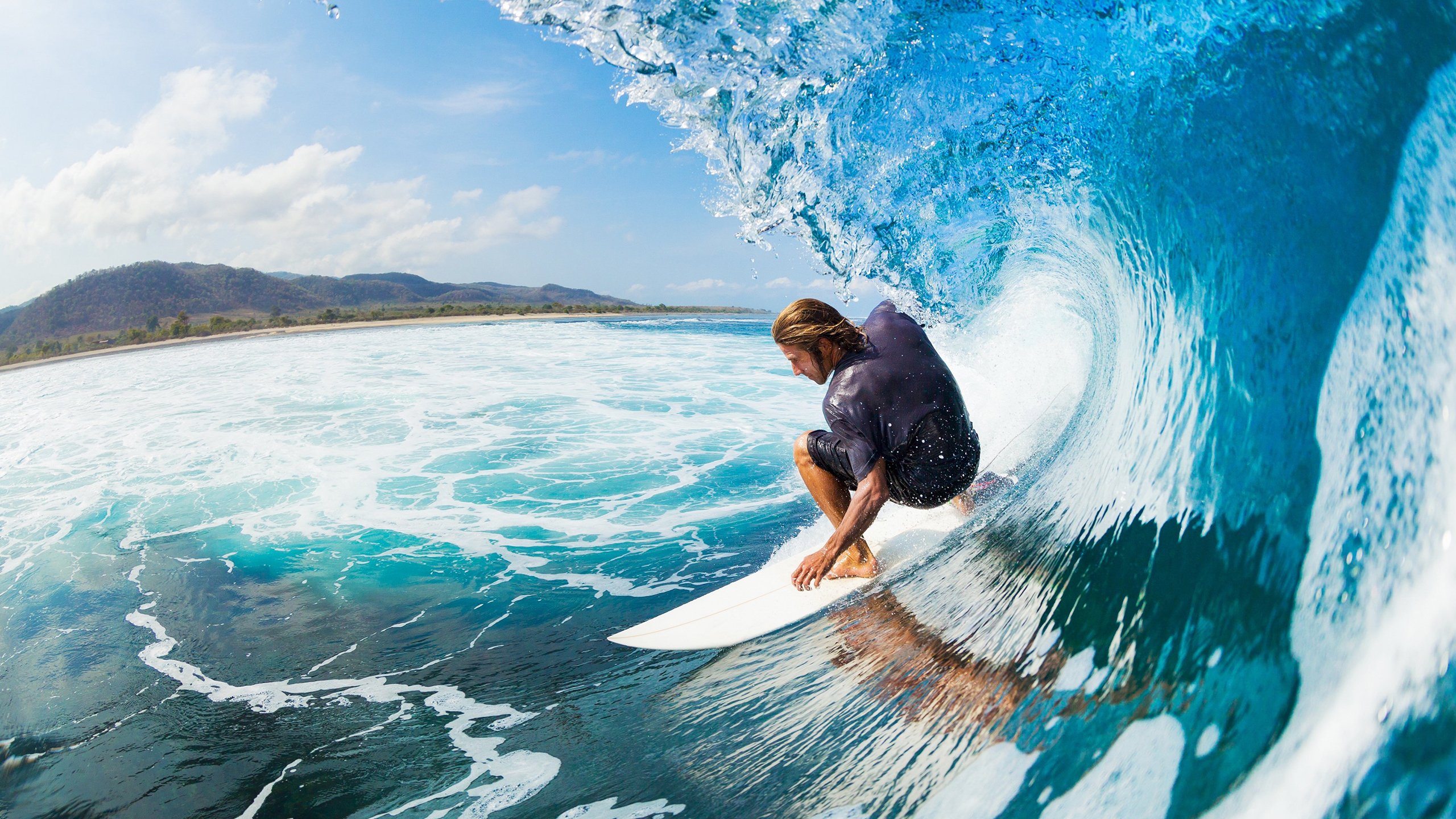 梅西一锤定音,日本上演惊天逆转,亚洲足球的里程碑之夜